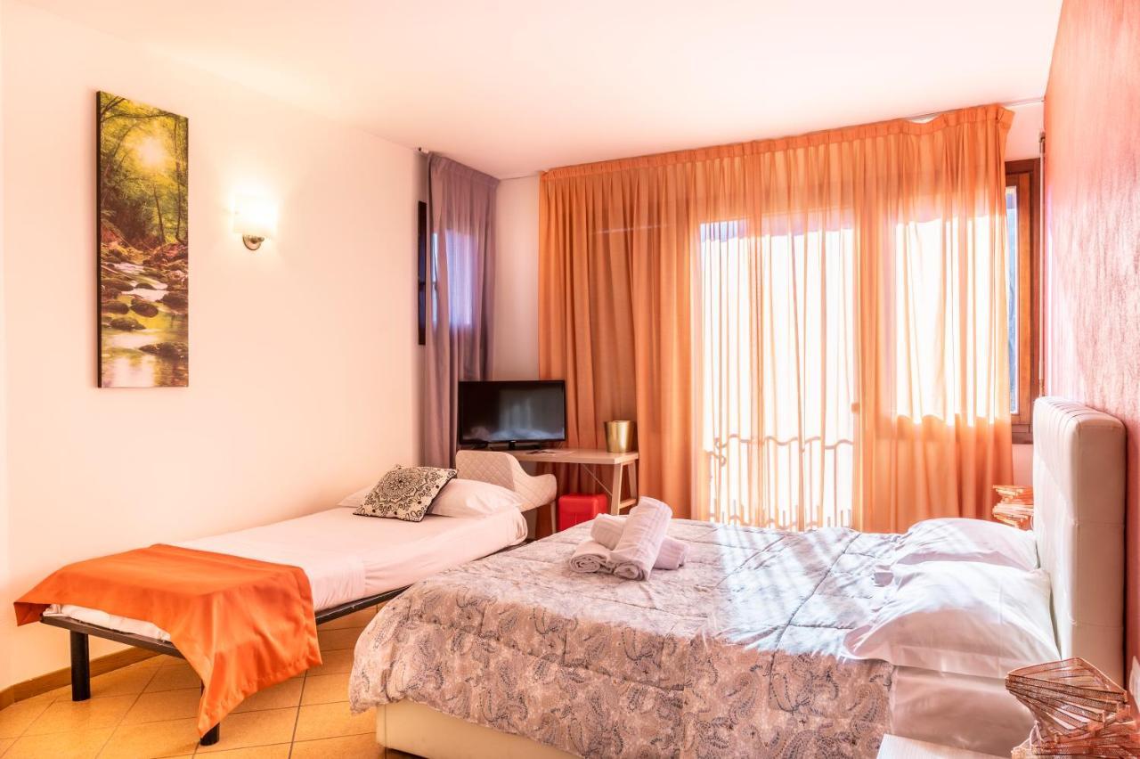 Lake Como Golf Hotel Figino Serenza ภายนอก รูปภาพ